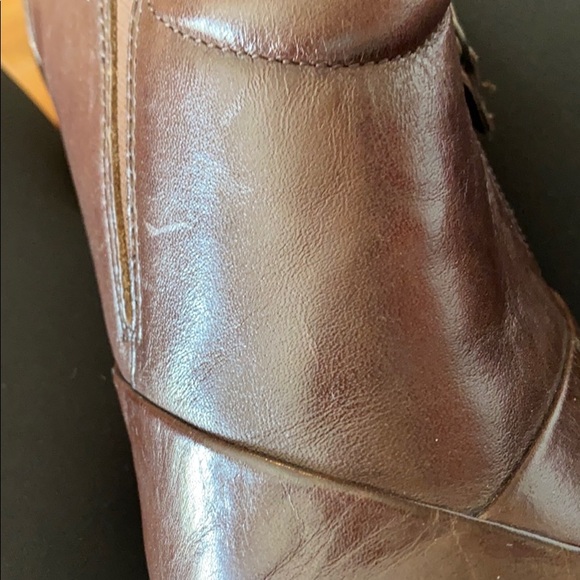 Brown clarks clog style bootie w/ zipper size 9.5 - Picture 5 of 10